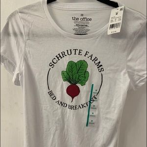 NWT Schrute Farms ( The Office) women’s tee